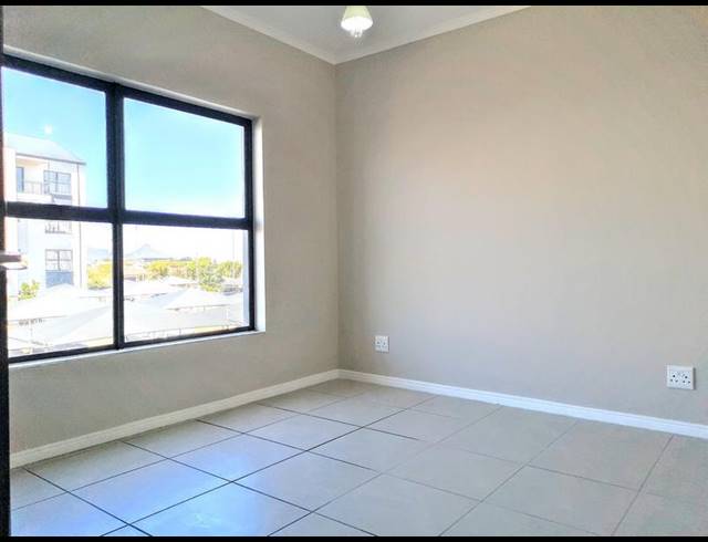 2 BEDROOM PROPERTY TO RENT IN SANDOWN